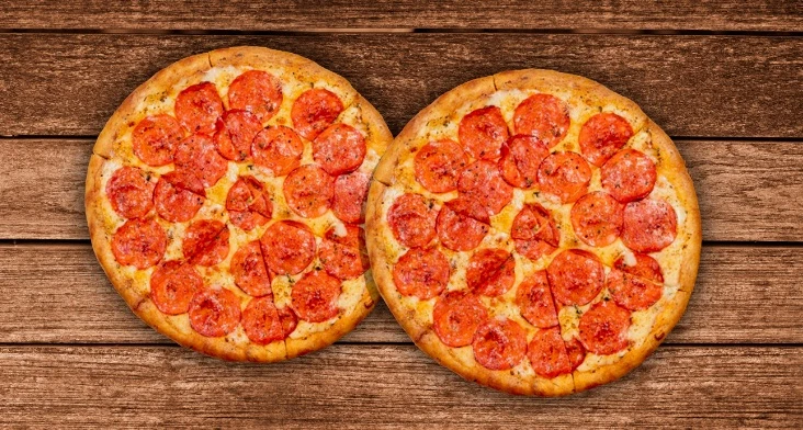 2 Pizzas de Pepperoni medianas de 6 porciones: antes $37.800 ahora $29.900. Usuarios nuevos.