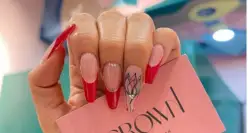 Un espacio para consentirte en Crown Beauty Bar de lunes a viernes. Conoce más en https://www.instagram.com/crownbeautybar.co/?hl=es